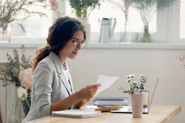 Las Flores, CA Loan Agency Company